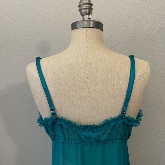 FREDERICK'S OF HOLLYWOOD Ruffled Sheer Cami / Nightgown Slip Green - Picture 7 of 11